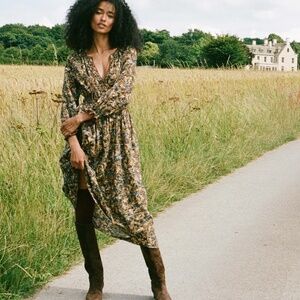 Doen Delfina Dress, in Noir Narcissus Floral, size small